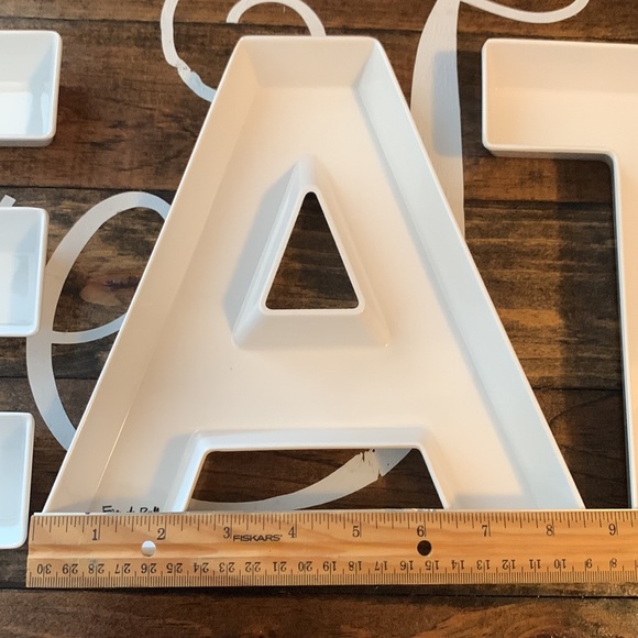 E A T Serving Trays - Picture 6 of 7